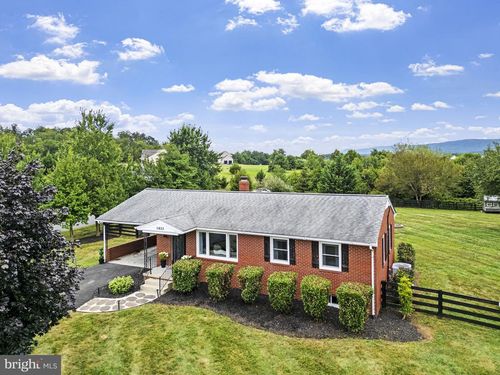 11833 Purcell Rd, LOVETTSVILLE, VA, 20180-1821 | Card Image