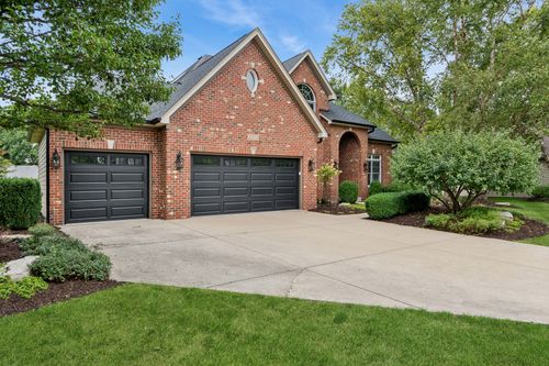 2211 Joyce Ln, Naperville, IL, 60564-4381 | Card Image