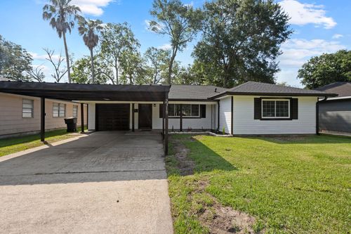 2319 Helena Ave, Nederland, TX, 77627-5805 | Card Image