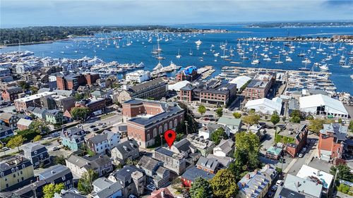 26 Franklin St, Newport, RI, 02840-3013 | Card Image