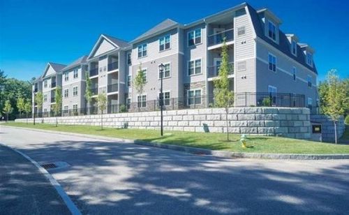 111-3 Furnival Road, Nashua, NH, 03064 | Card Image
