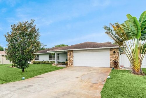 2482 Se Sidonia St, Port St Lucie, FL, 34952-5438 | Card Image