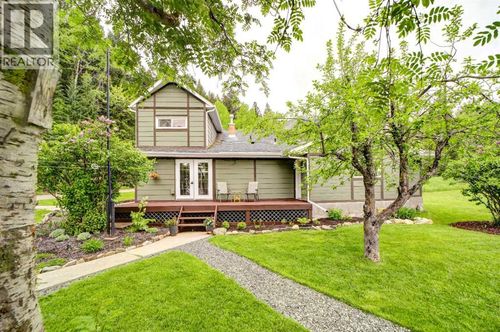 22925 4 Avenue, Hillcrest, AB, T0K1C0 | Card Image