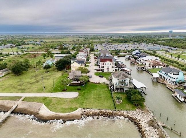 120 Starboard Dr, House other with 4 bedrooms, 3 bathrooms and 2 parking in San Leon TX | Image 45