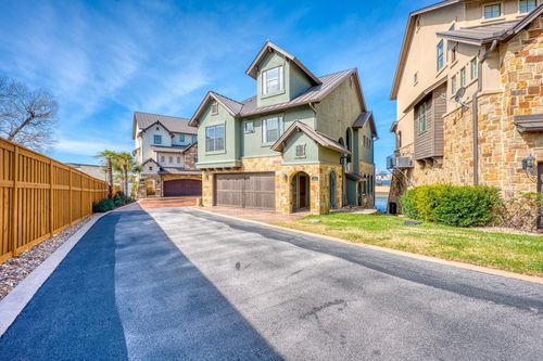 211 Chandler Way, Kingsland, TX, 78639-6129 | Card Image