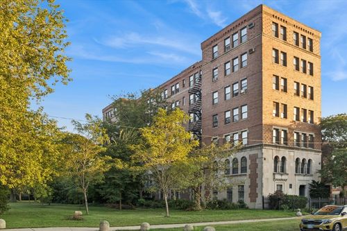 apt-4b-3017 E 78th St, Chicago, IL, 60649-5377 | Card Image