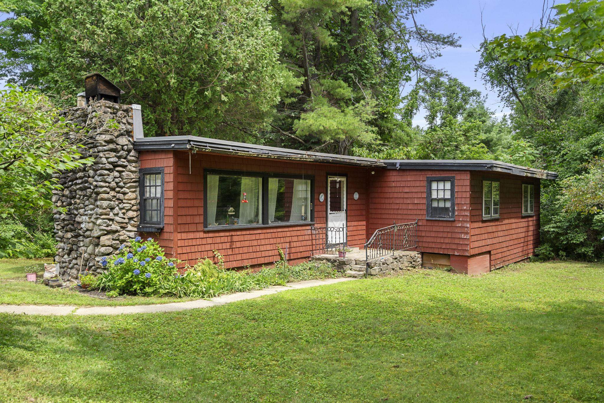 Flanders Rd, Warner, NH 03278