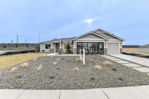 10406 Chinook Dr, Pasco, WA, 99301 | Card Image