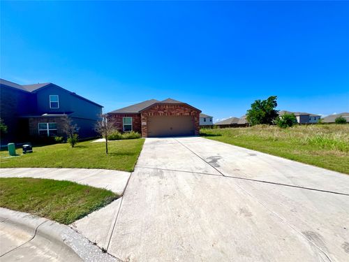520 Locksley Cv, Jarrell, TX, 76537-2024 | Card Image