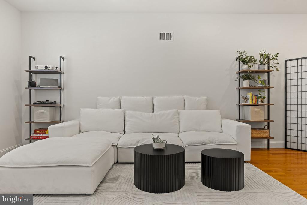 Residential in PHILADELPHIA 3