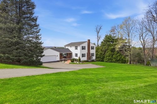 68 Suncrest Dr, Somers, CT, 06071-2211 | Card Image