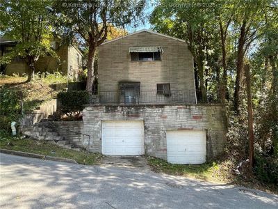 1106 Barton Street, House other with 3 bedrooms, 1 bathrooms and null parking in Charleston WV | Image 1