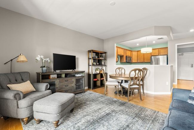 UNIT-4003 - 36 Abigail Way, Condo with 1 bedrooms, 1 bathrooms and 2 parking in Reading MA | Image 16