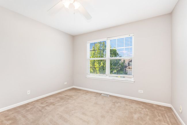 2404 Golf Ridge Cir, Condo with 2 bedrooms, 2 bathrooms and 4 parking in Naperville IL | Image 11