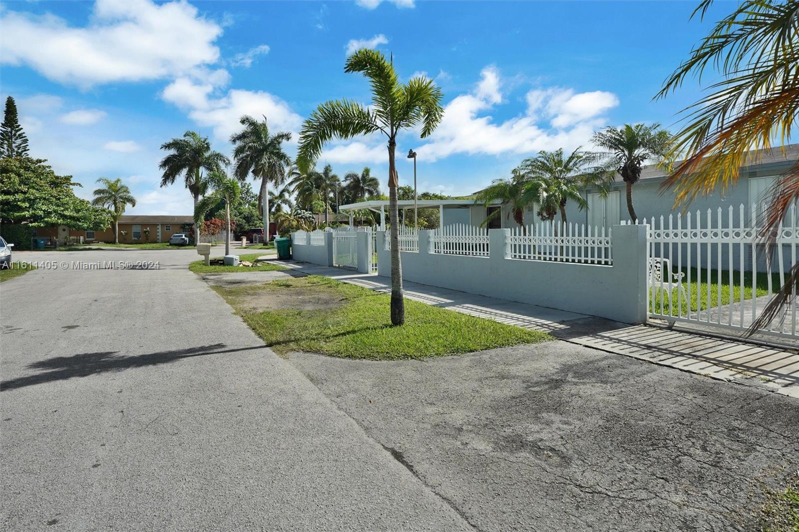 157th Ct, Homestead, FL 33033