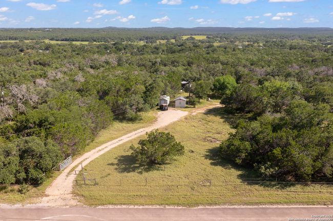 1060 Forest View Dr, House other with 1 bedrooms, 1 bathrooms and null parking in Blanco TX | Image 23
