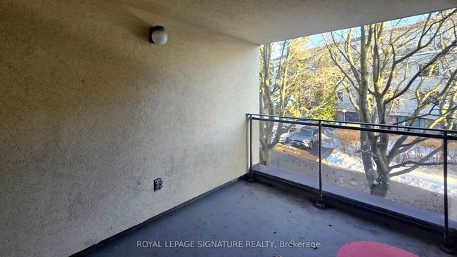 54 - 15 Pebble Byway, Condo with 3 bedrooms, 1 bathrooms and null parking in North York ON | Image 32