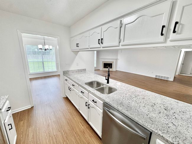 6574 Charles Bryan Cv, House other with 3 bedrooms, 2 bathrooms and null parking in Memphis TN | Image 4
