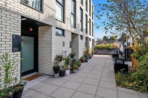 312-1647 E Pender St, Vancouver, BC, V5L1W2 | Card Image