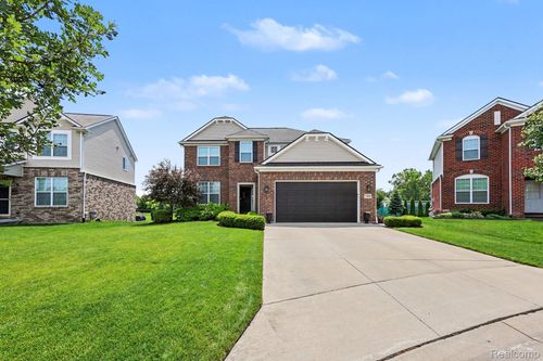 7560 Gannon Ct, Shelby Twp, MI, 48317 | Card Image