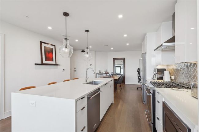 UNIT-403 - 788 W Marietta St Nw, Condo with 2 bedrooms, 2 bathrooms and 2 parking in Atlanta GA | Image 10