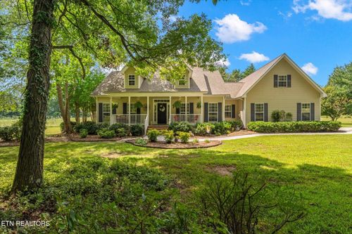 740 Pointe South Dr, Walland, TN, 37886-2090 | Card Image