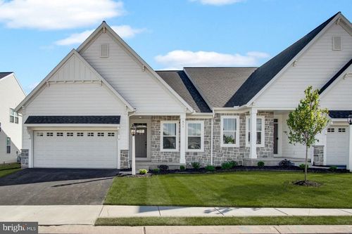 855 Shadowbrooke Dr, DOVER, PA, 17315-2869 | Card Image