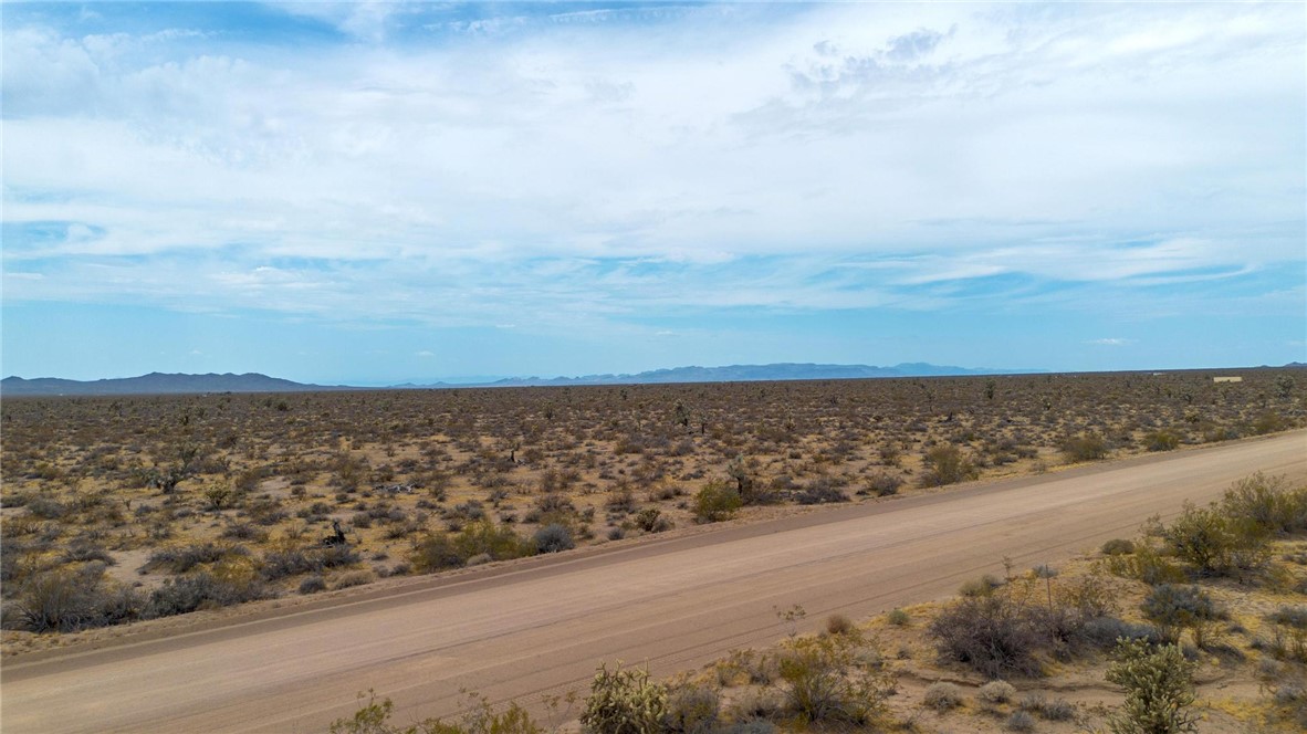 Land in Yucca 3