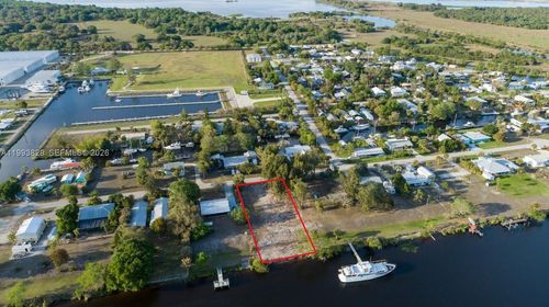 1035 W Anchor Ln, MOORE HAVEN, FL, 33471-5667 | Card Image