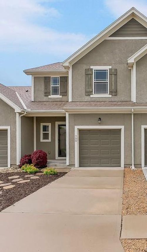 708 W Shawnee Ct, Gardner, KS, 66030-7851 | Card Image