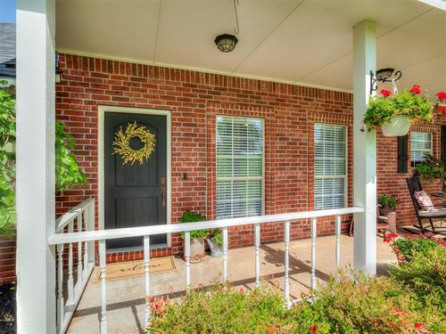 916 Winter Park, Blanchard, OK, 73010-3810 | Card Image