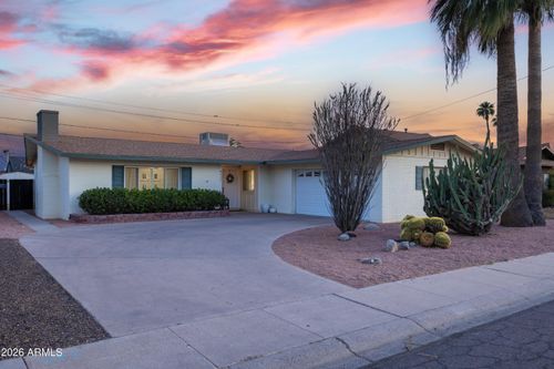 8537 E Jackrabbit Rd, Scottsdale, AZ, 85250-6730 | Card Image
