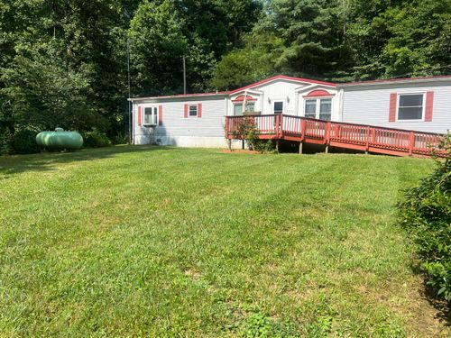 8491 Hogtown Hl, Morehead, KY, 40351-9409 | Card Image