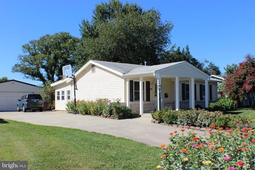 111 N Hickory Rd, STERLING, VA, 20164-4510 | Card Image