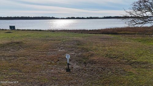 11-209 Bethea St, Holly Ridge, NC, 28445-7751 | Card Image