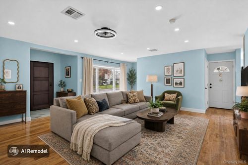 1524 Bowe Rd, Valley Stream, NY, 11580-1307 | Card Image