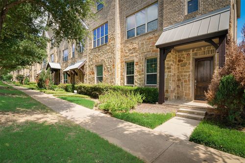 503 W Royal Ln, Irving, TX, 75039-4211 | Card Image