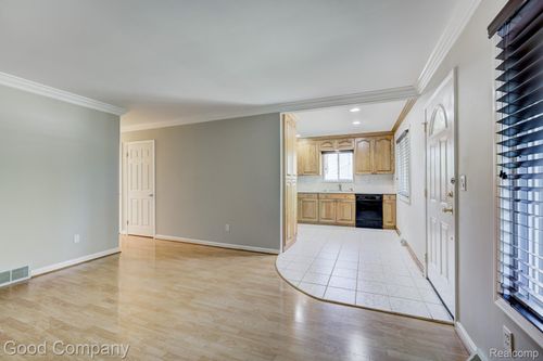 2416 Bonner St, Ferndale, MI, 48220-3014 | Card Image