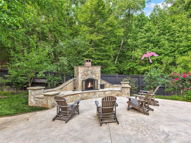 664 Wickhams Fancy Dr, House other with 6 bedrooms, 7 bathrooms and null parking in Biltmore Lake NC | Image 9