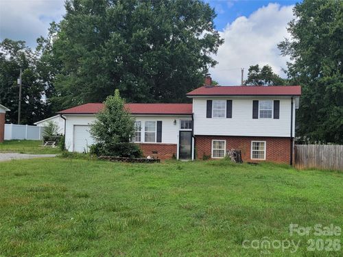 1009 E Church St, Cherryville, NC, 28021-2916 | Card Image