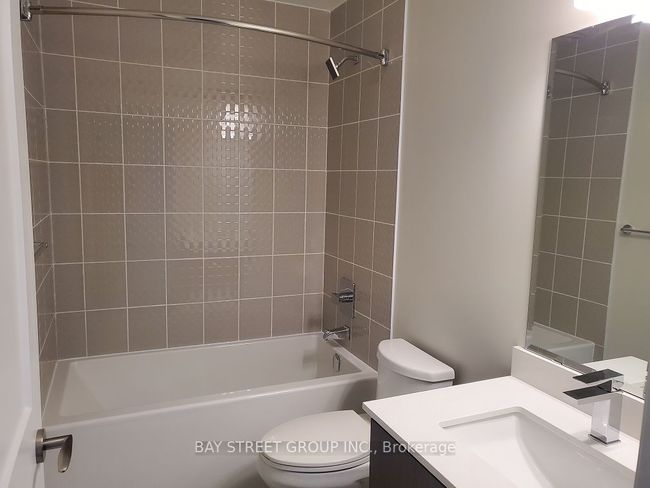 1006 - 15 Lynch St, Condo with 2 bedrooms, 2 bathrooms and null parking in Brampton ON | Image 12