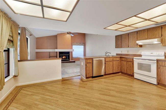 2556 Arborwood Dr, House other with 4 bedrooms, 2 bathrooms and null parking in Valrico FL | Image 10