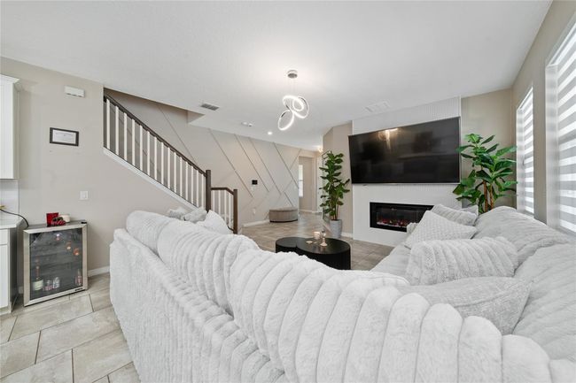 2424 Varenna Loop, House other with 3 bedrooms, 3 bathrooms and null parking in KISSIMMEE FL | Image 22