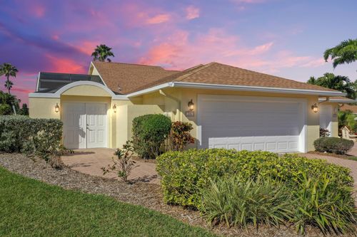 204 River Walk, Hutchinson Island, FL, 34949-8888 | Card Image