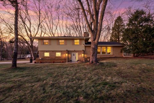 6165 Pleasant Ave, Excelsior, MN, 55331-7101 | Card Image