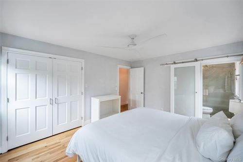 8 Lovell Rd, Hampton Bays, NY, 11946-2833 | Card Image