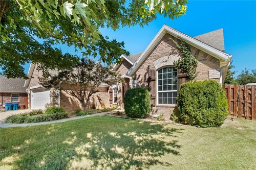 2306 Sw Clover Ct, Bentonville, AR, 72712-3607 | Card Image