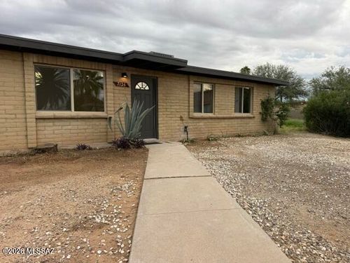 7136 E 38th St, Tucson, AZ, 85730-1102 | Card Image