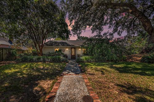 605 Ann St, Mount Pleasant, SC, 29464-5042 | Card Image