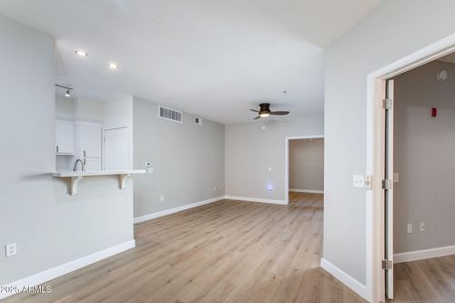 218-1701 E Colter St, Phoenix, AZ, 85016-3363 | Card Image